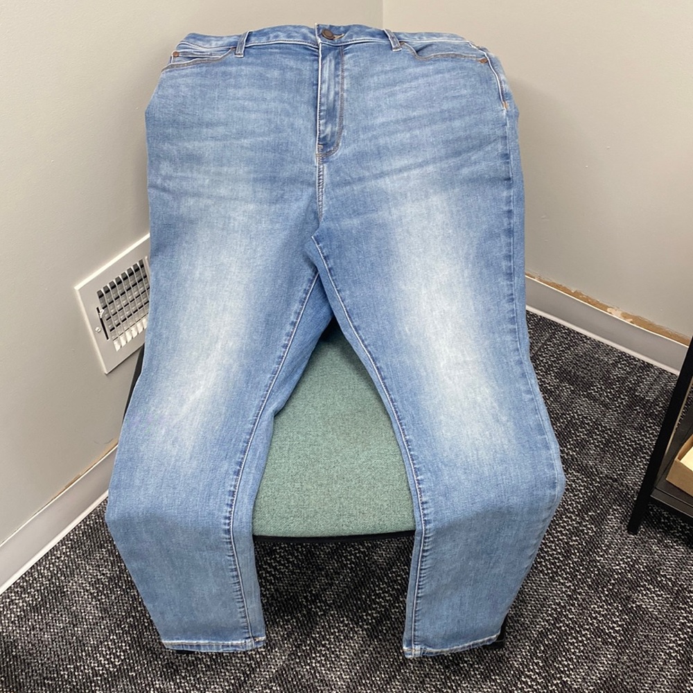Vera Wang Skinny Jeans